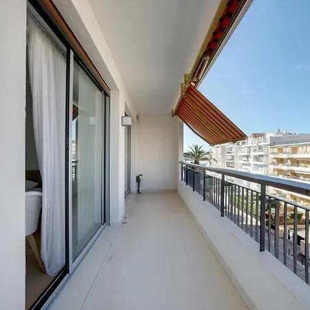 Simply Fabulous 140m2 Facing Seapalm Beach By Olidesi
