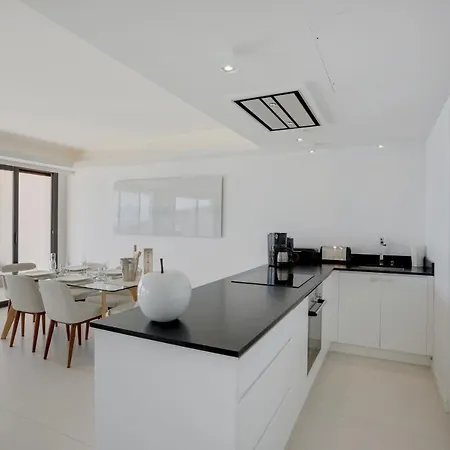 Apartment Simply Fabulous 140m2 Facing Seapalm Beach By Olidesi