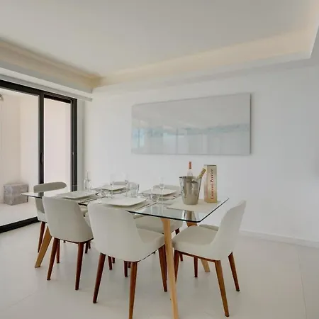 Simply Fabulous 140m2 Facing Seapalm Beach By Olidesi
