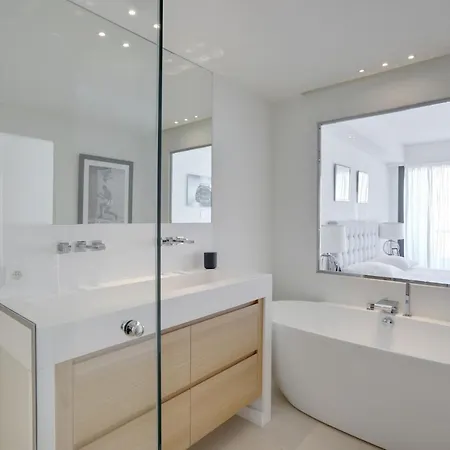 Simply Fabulous 140m2 Facing Seapalm Beach By Olidesi Apartment Cannes